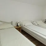 House Semesterbostad