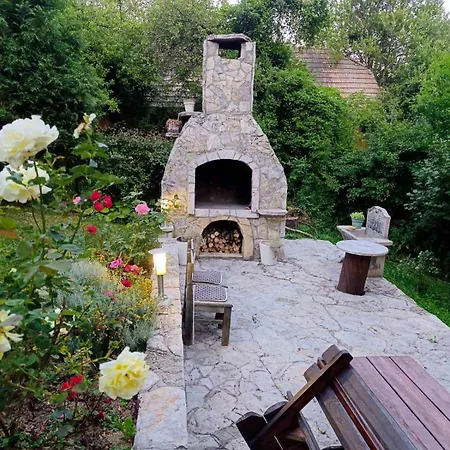 Дом отдыха House